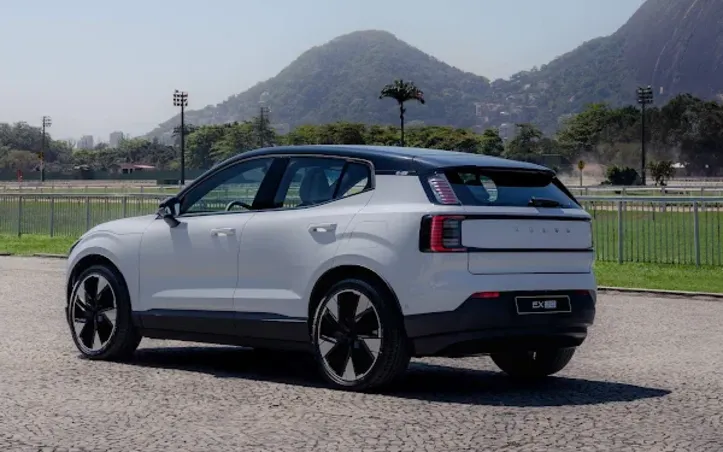 Volvo EX30