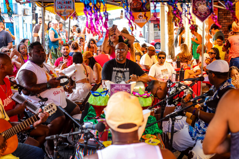 Deixe a vida te levar…; saiba onde curtir um sambinha em Salvador