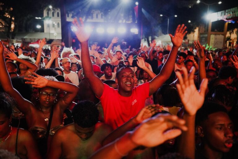 Feira Preta reúne 30 mil pessoas e marca estreia histórica em Salvador