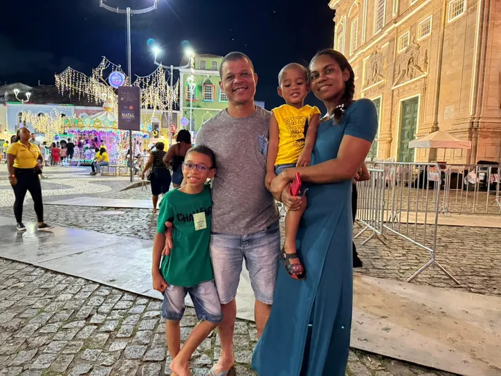 Imagem ilustrativa da imagem Salvador inicia festejos de Natal com missa, desfile e show de luzes