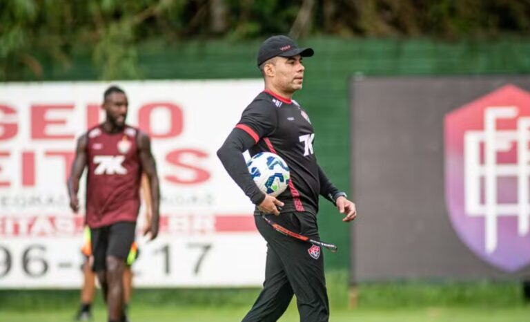 Vai renovar? Jair Ventura abre o jogo sobre futuro no Vitória