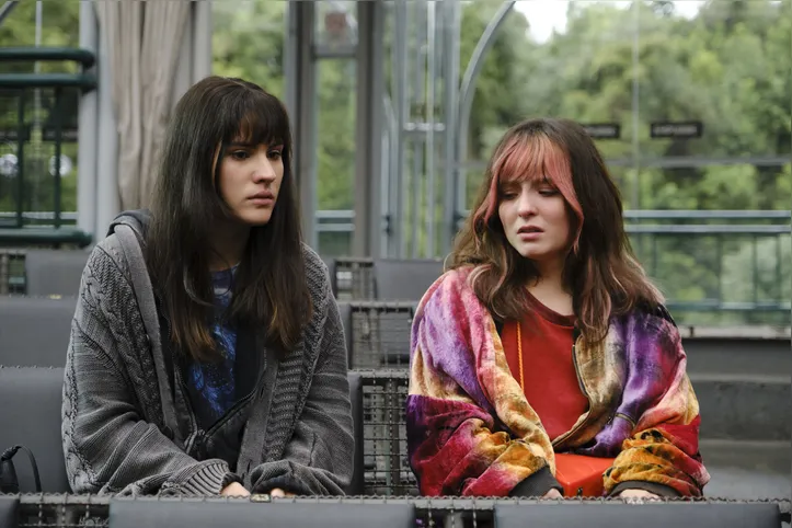 Cena de Traição Entre Amigas