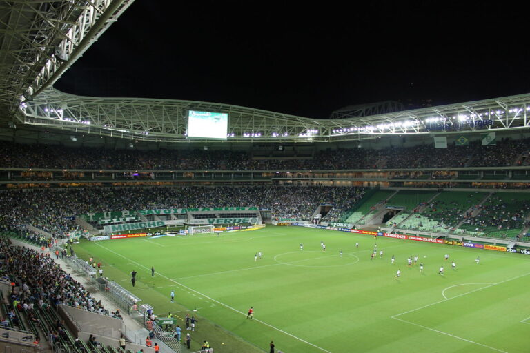 Flamengo critica sintético e clubes respondem com nota conjunta