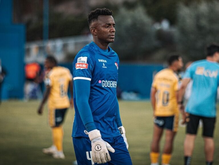 Alvo do Bahia, goleiro prioriza permanecer no futebol europeu