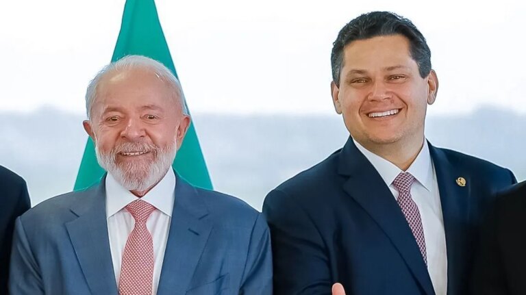 Alcolumbre critica autoridades que o acusam de usurpar decisão de Lula