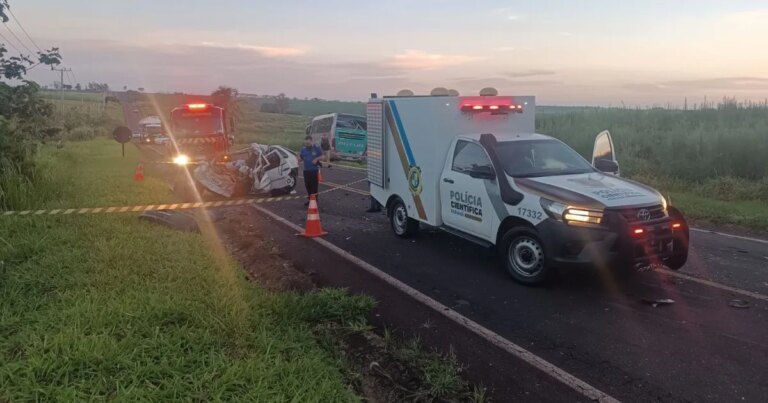 Seis pessoas morrem em acidente no PR; duas crianças estão entre as vítimas