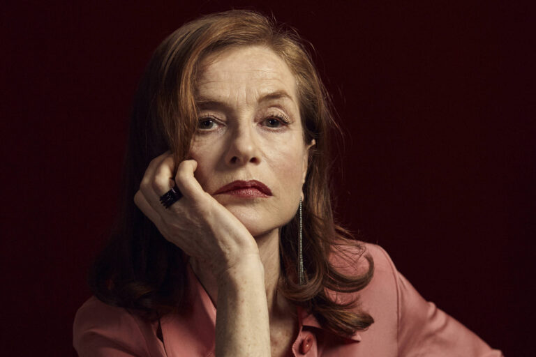 “Adoraria fazer um filme com diretores brasileiros”, diz Isabelle Huppert