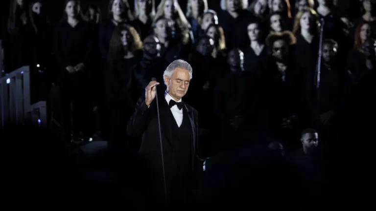 Aqui nunca me senti estrangeiro, e carinho dá sensação de estar entre amigos, diz Andrea Bocelli sobre Brasil