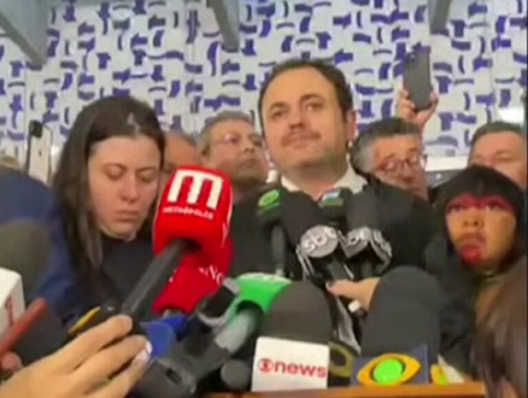 Caso Glauber Braga provoca racha no partido de Bolsonaro