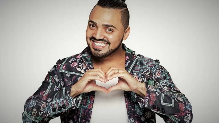 Esposa de Tirullipa perdoa traição em evento dos Legendários