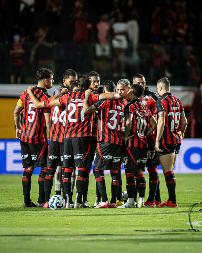 Ficam para 2026? Saiba jogadores do Vitória com contrato perto do fim