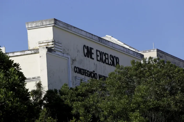 Futura casa da Câmara, Cine Excelsior tem alto risco de desabamento