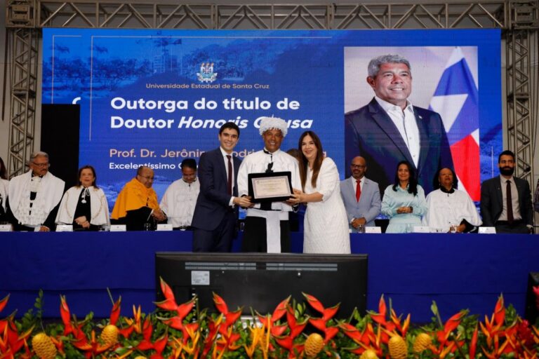 Jerônimo Rodrigues é o primeiro governador da Bahia a receber título de Doutor Honoris