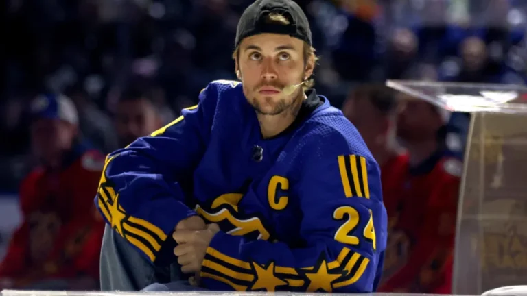 Justin Bieber relata queda de skate elétrico: ‘Até cantar, rir, tudo dói’