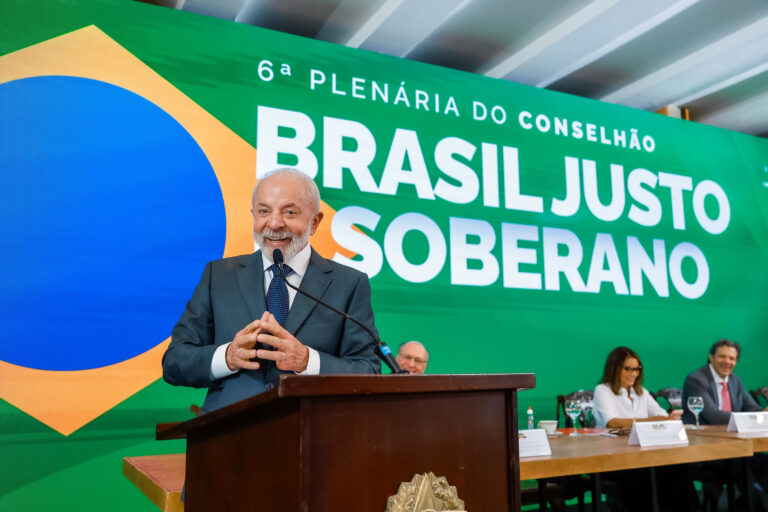 Lula minimiza candidatura de Flávio e projeta vitória: “Vão perder”