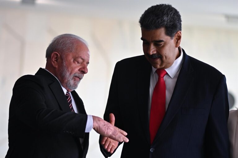 Lula não assina declaração que cobra democracia na Venezuela