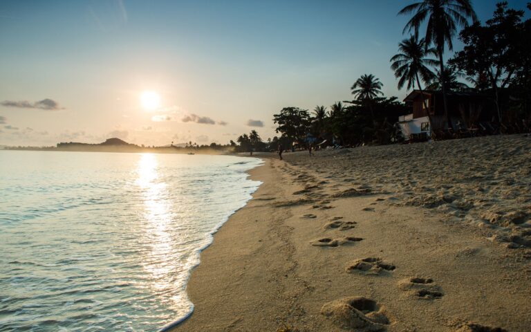 Praias da capital podem ser vendidas e ter nomes trocados por novos donos