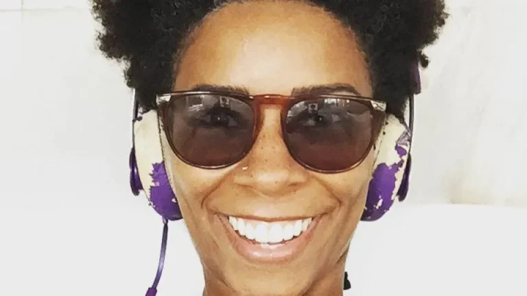 Rita Batista lança seu segundo livro de mantras e diz que é possível ‘criar a própria realidade’