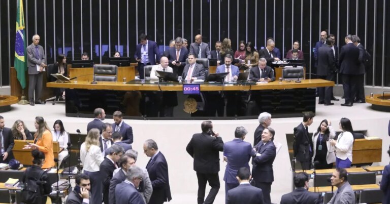 Relator tira proposta do governo sobre Sistema S da LDO e evita mudança