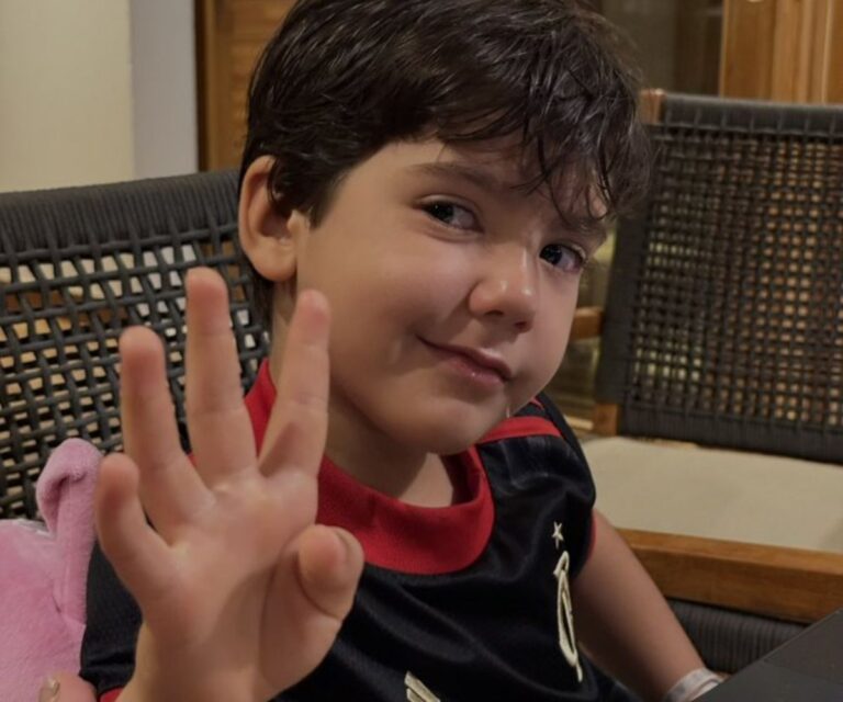 “Sócio honorário feliz”: Totói, filho de Everton Ribeiro, comemora título do Flamengo e viraliza nas redes