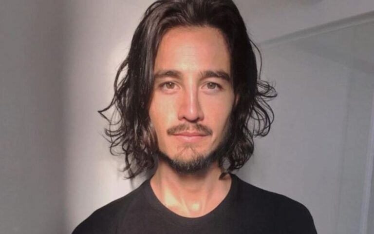 Tiago Iorc revela que mãe pensou em abortá-lo