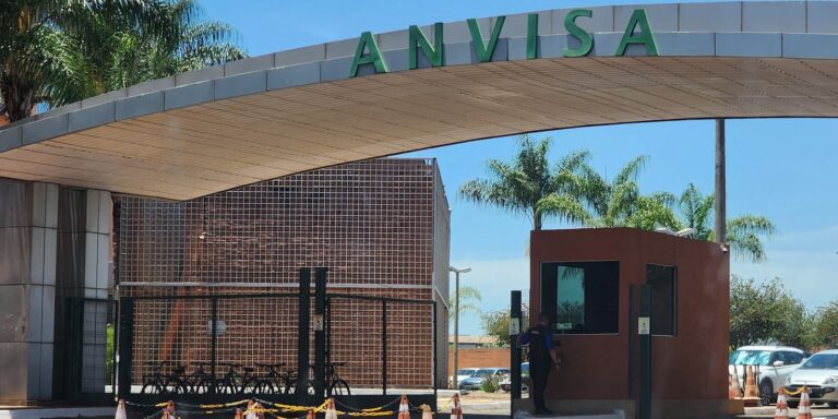Anvisa proíbe fabricação e venda de suplementos irregulares