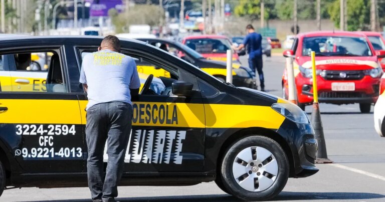 CNH sem autoescola: novas regras já afetam mais de 50 mil funcionários