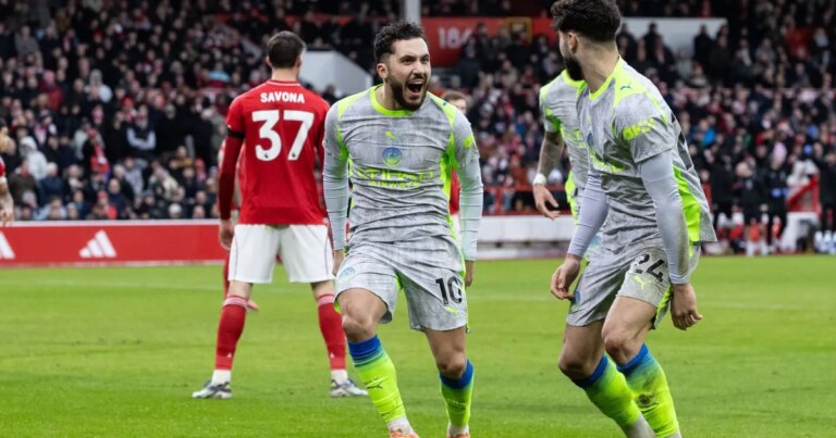 Manchester City supera o Forest e vence a sexta seguida na Premier League