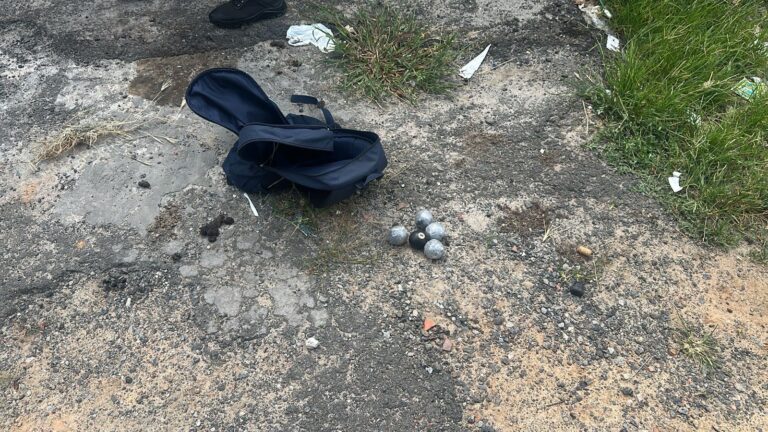 PM apreende explosivos com membros de torcida organizada em Salvador