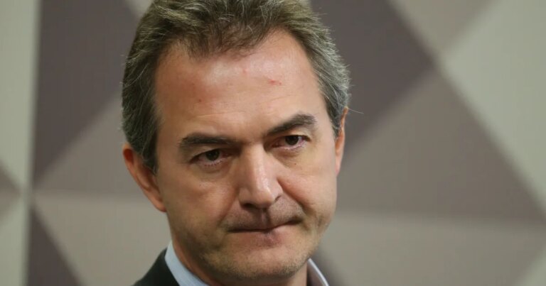 Joesley faz voo “sigiloso” a Caracas e se reúne com Delcy Rodríguez