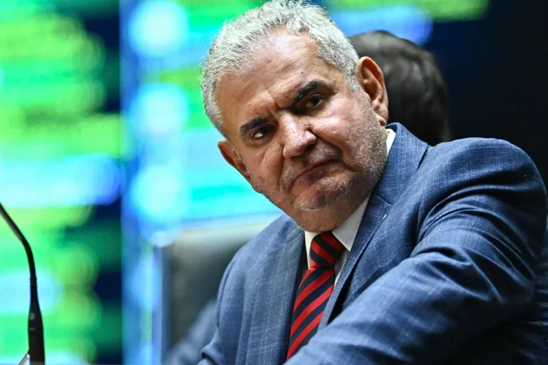 Angelo Coronel quebra silêncio e revela futuro político