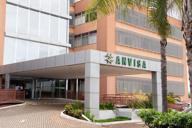 Anvisa aprova uso de injeção semestral para prevenção do HIV