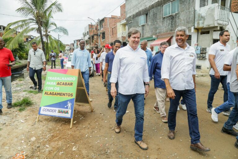 Jerônimo Rodrigues vistoria obra que vai mudar cenário na Cidade Baixa