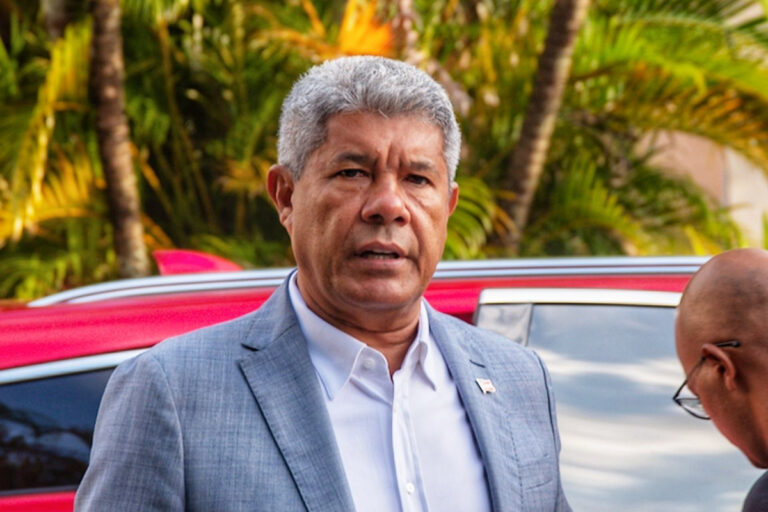 Jerônimo reage à saída de Coronel da base governista