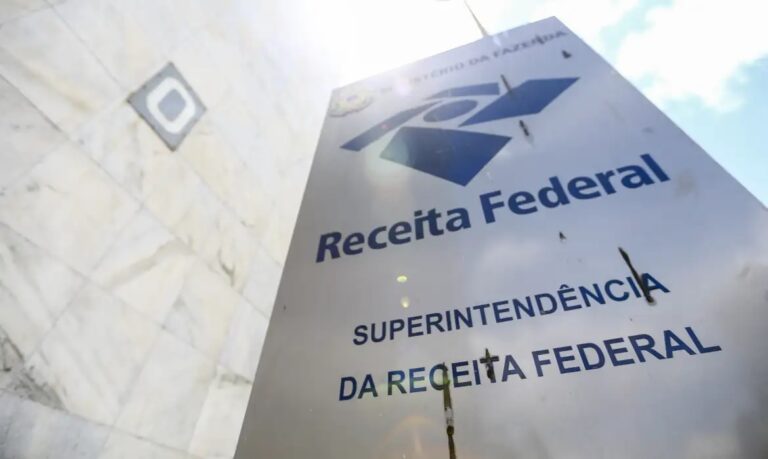 Receita Federal faz alerta sobre cartão de crédito e novas diretrizes