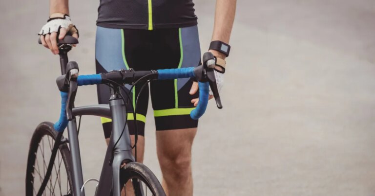 Andar de bicicleta pode afetar sua vida sexual? Especialista explica