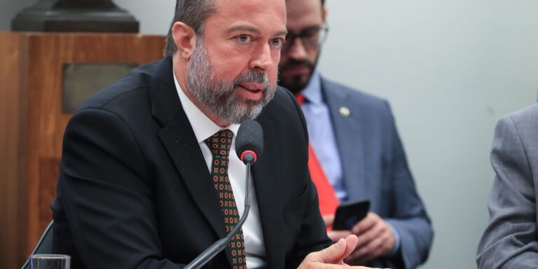 Brasil busca ampliar com sauditas parcerias em minerais críticos