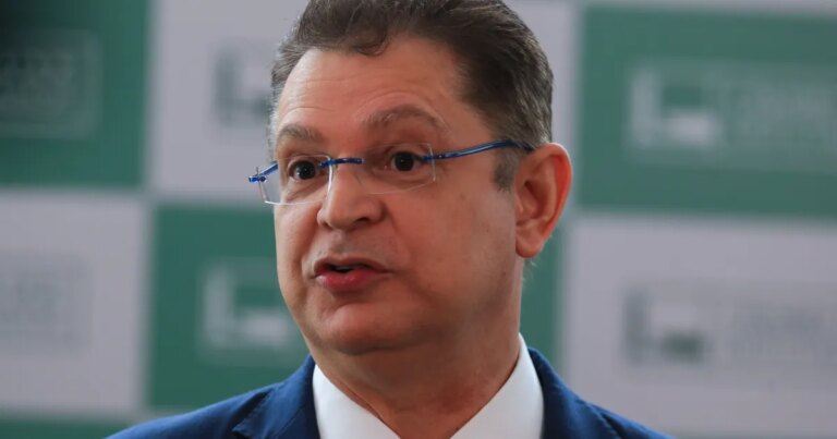 Líder do PL na Câmara diz que veto de Lula à Dosimetria será derrubado