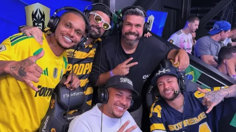 Neymar deixa Vitor Roque em “saia justa” em transmissão da Kings League