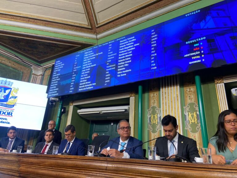 Câmara de Salvador volta com recado claro de Carlos Muniz