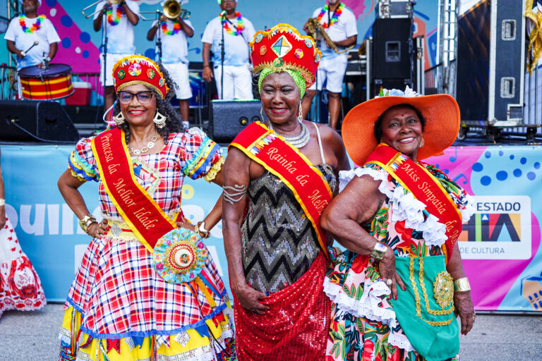 Baile no Pelourinho elege corte da terceira idade para o Carnaval