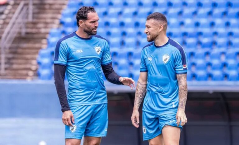 Goleador da Fonte Nova estreia com pênalti perdido: “Peço desculpas”