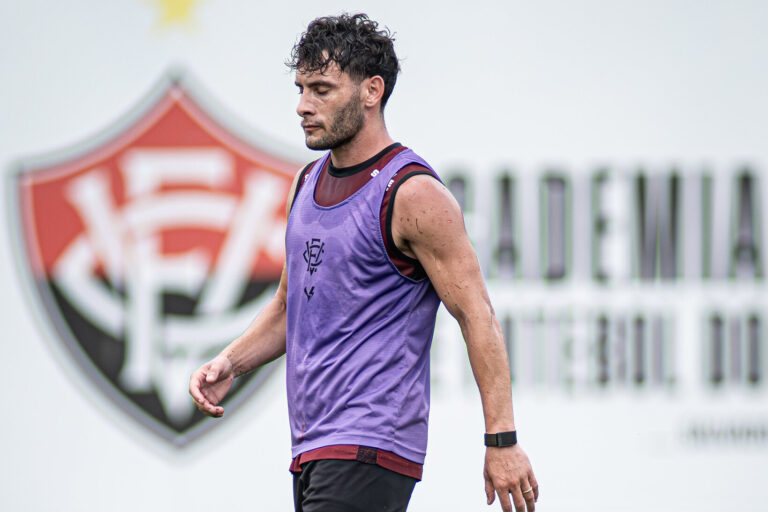 Vitória terá desfalque e cara nova para enfrentar o Palmeiras; confira