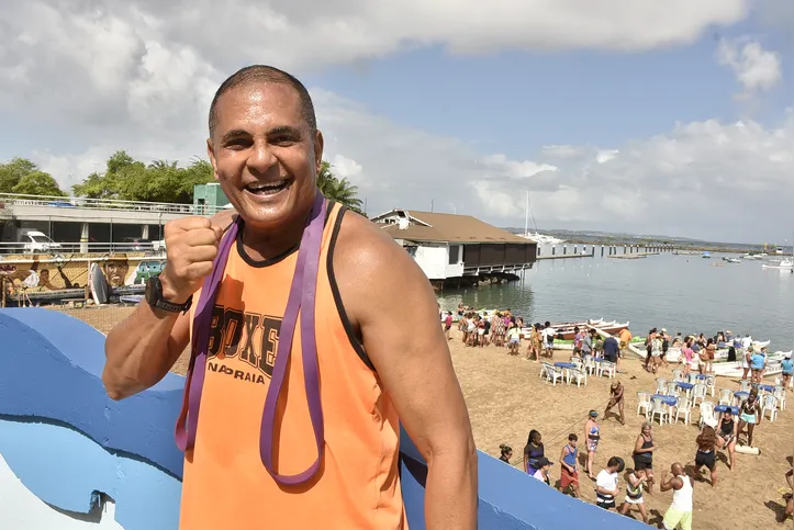 Professor de boxe Carlos Caetano, do Boxe na Praia n