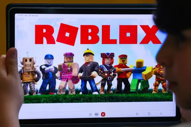 Criança é vítima de abuso sexual após ser aliciada pelo Roblox