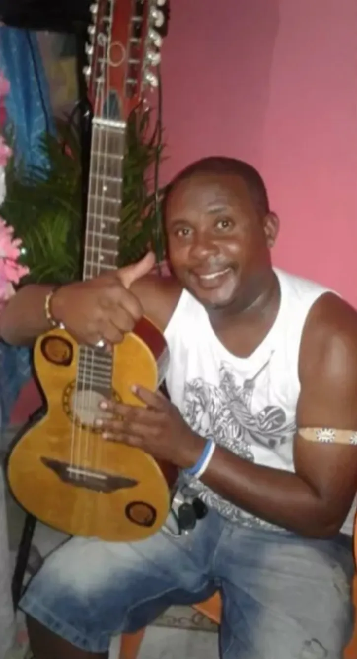 Imagem ilustrativa da imagem Dor, ameaças e luta: veja como seguiu filho após morte de Mãe Bernadete