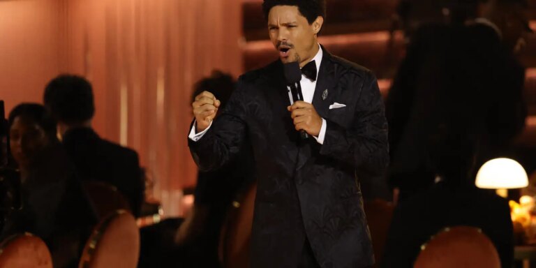 Grammy 2026 é marcado por críticas a Trump