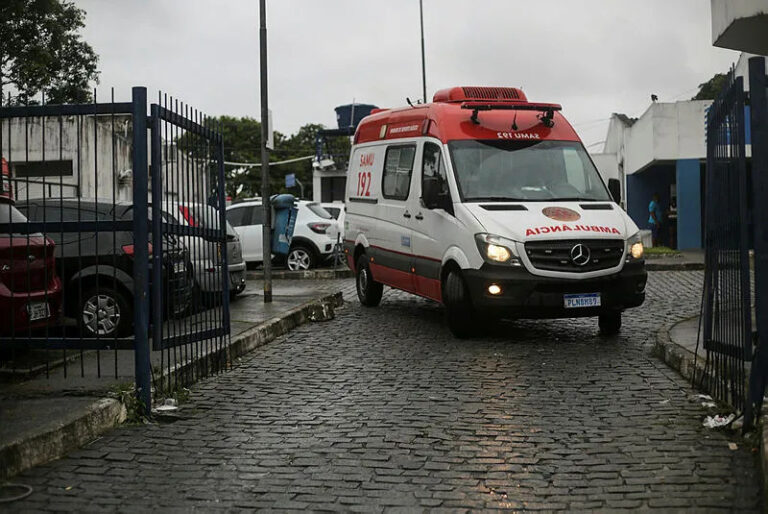 Homem é preso após atropelar ex-mulher e nove pessoas em Ilhéus