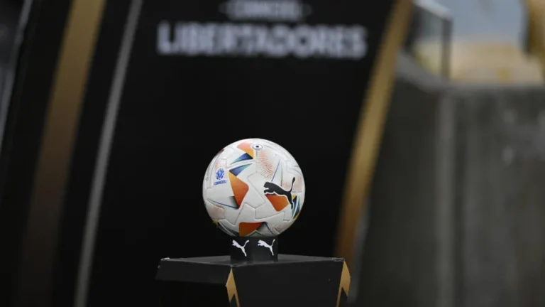 Libertadores começa na altitude, e jogo de abertura interessa a brasileiro