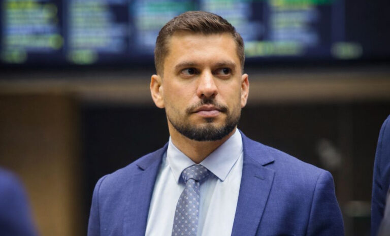 “Master juntou do PCC ao STF”, diz vereador Rony Gabriel